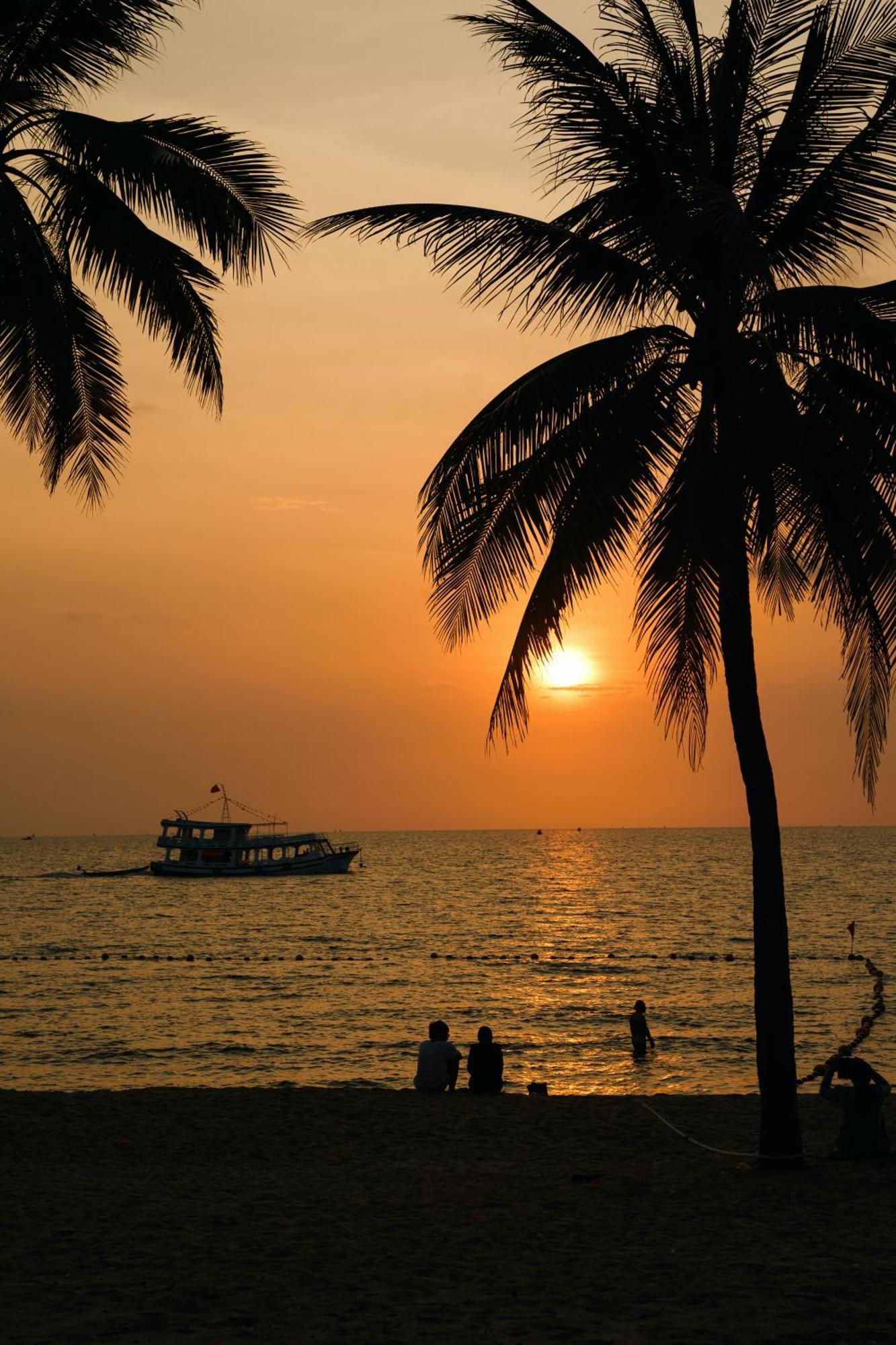 Kosmos Apart Hotel Phu Quoc - Night Market & Walkin To Beach Zewnętrze zdjęcie
